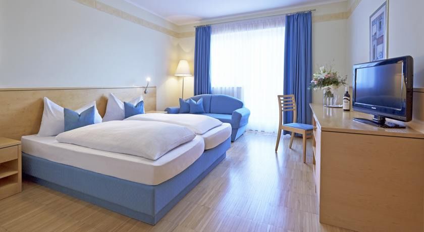 Hotel Eberle Bolzano Bagian luar foto