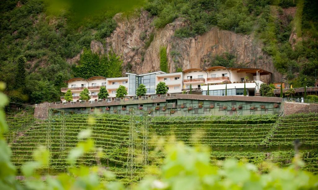 Hotel Eberle Bolzano Bagian luar foto